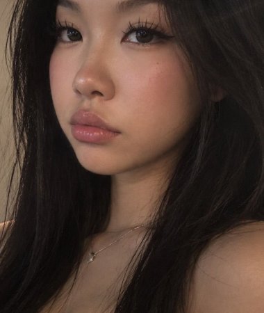 Jennie, 24 ans